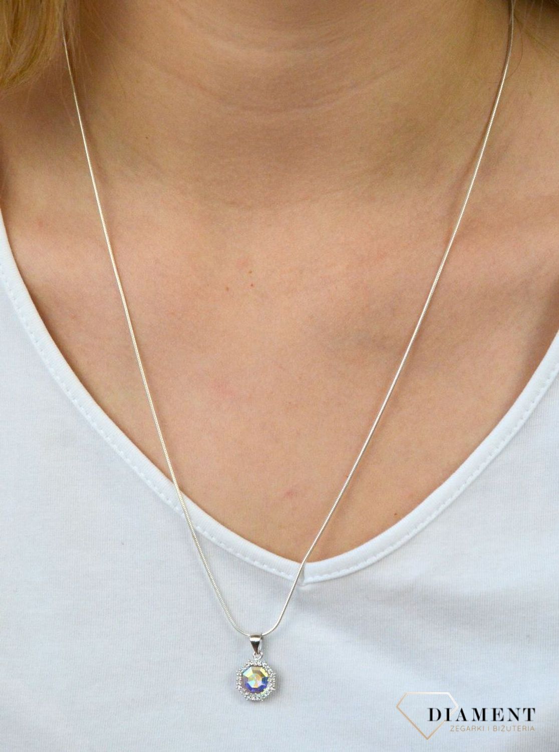 Srebrny łańcuszek ozdobna lineczka DIA-LAN-5863-925 1mm. Srebrny łańcuszek lineczka. srebrny łańcuszek ozdobny splot. Srebrny łańcuszek damski. Łańcuszek idealny na prezent (2).jpg